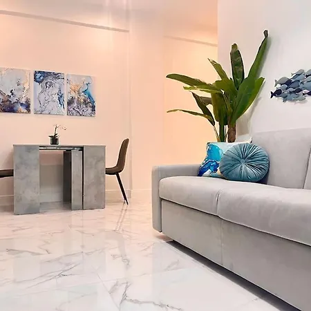 Apartment Atlantis - 100 Mt From The Beach